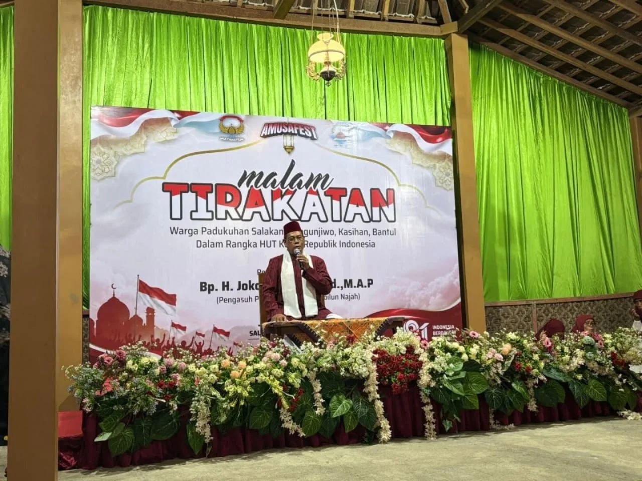 Pengajian inti dalam rangkaian malam tirakatan Padukuhan Salakan
